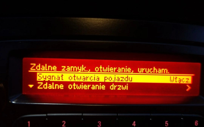Opel Corsa cena 48899 przebieg: 95000, rok produkcji 2018 z Poddębice małe 781